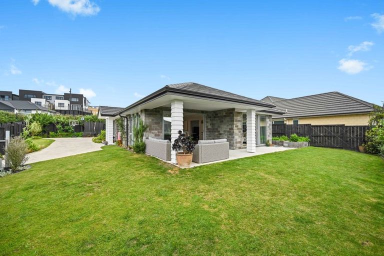 Photo of property in 18 Drower Glen, Flagstaff, Hamilton, 3210