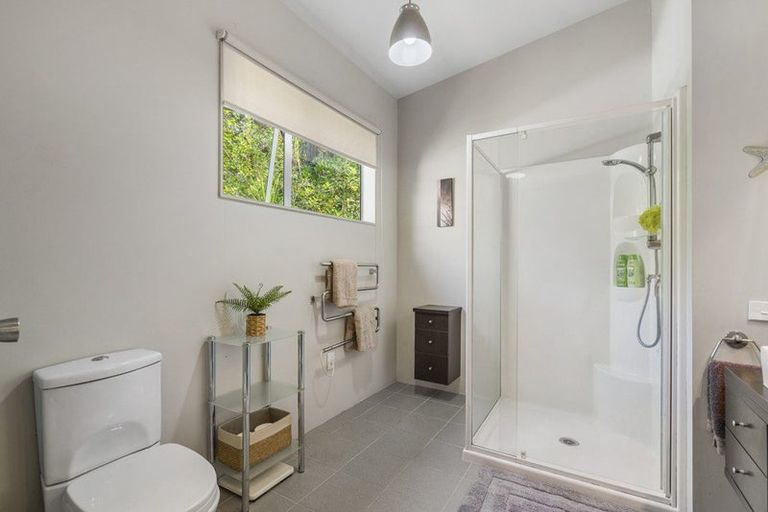 Photo of property in 10 Beach Street, Sandspit, Warkworth, 0982