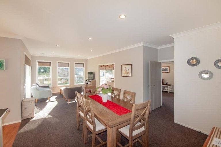 Photo of property in 23 Melksham Drive, Churton Park, Wellington, 6037