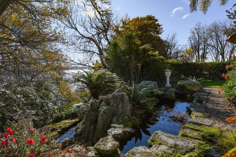 Photo of property in 20 Tupara Crescent, Kawaha Point, Rotorua, 3010