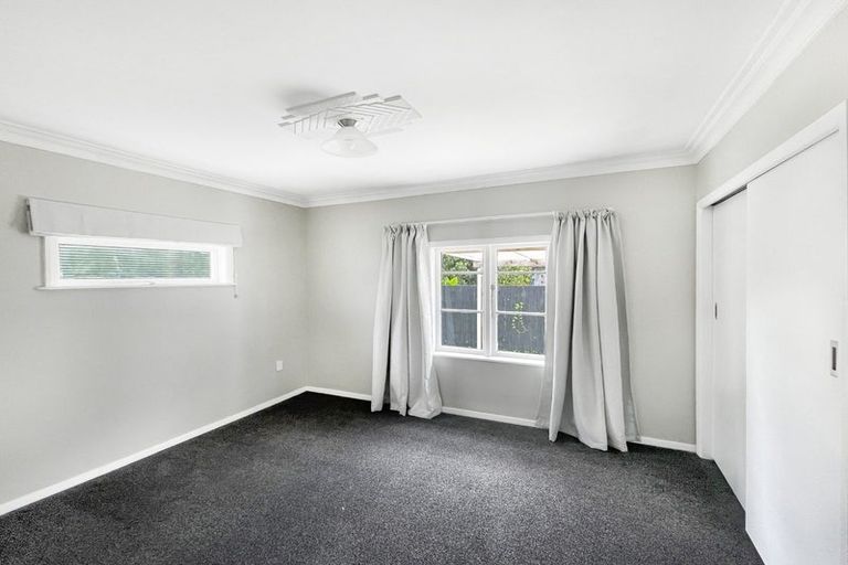 Photo of property in 15 Hannan Street, Levin, 5510