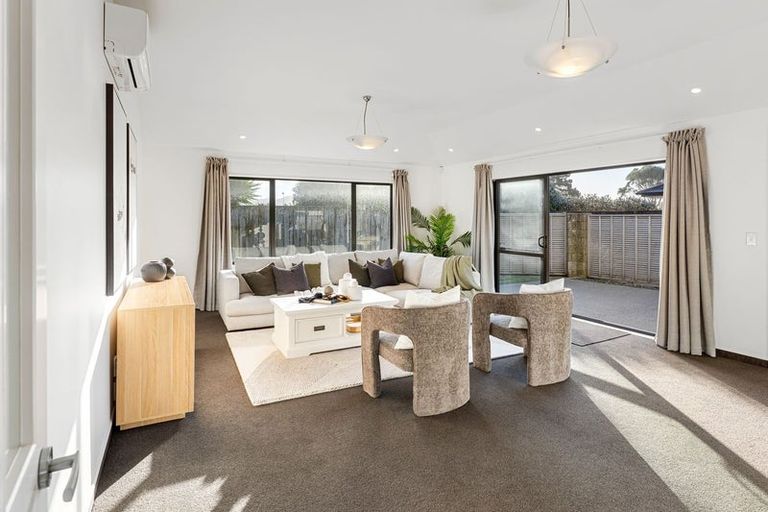 Photo of property in 26 Cottonwood Close, Paraparaumu Beach, Paraparaumu, 5032