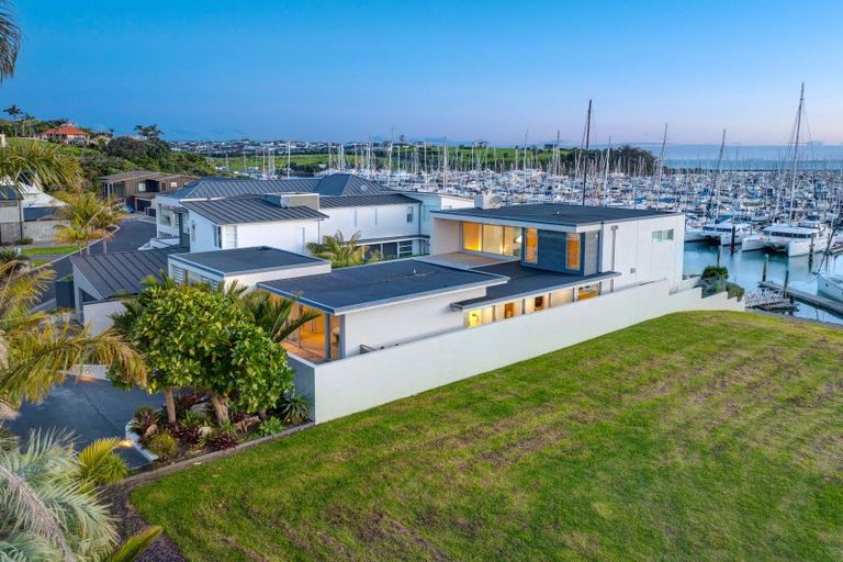 Photo of property in 32 Rue D' Amarres, Gulf Harbour, Whangaparaoa, 0930
