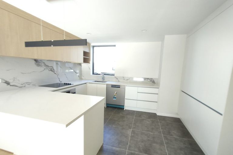 Photo of property in 32a/7 Westgate Drive, Massey, Auckland, 0614