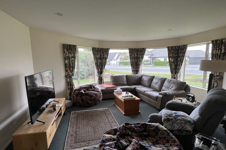 Photo of property in 537 Harewood Road, Harewood, Christchurch, 8051