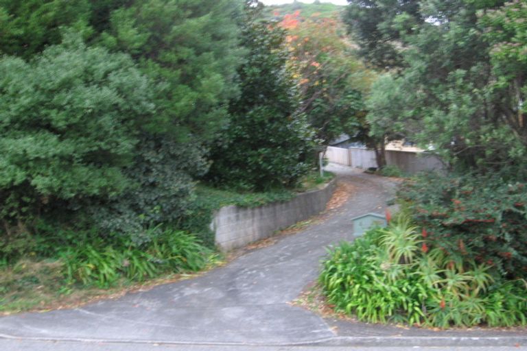 Photo of property in 43 Kotare Street, Waikanae, 5036