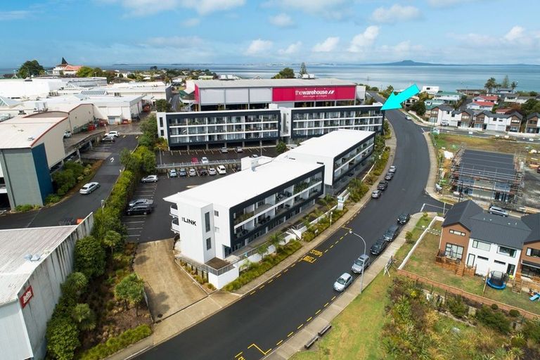 Photo of property in 323/17 Link Crescent, Stanmore Bay, Whangaparaoa, 0932