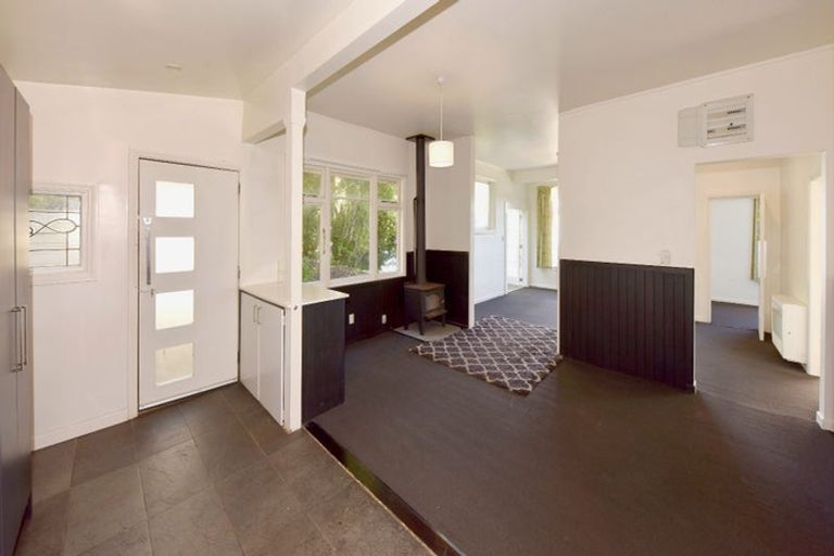 Photo of property in 28 Cunningham Terrace, Lyttelton, 8082