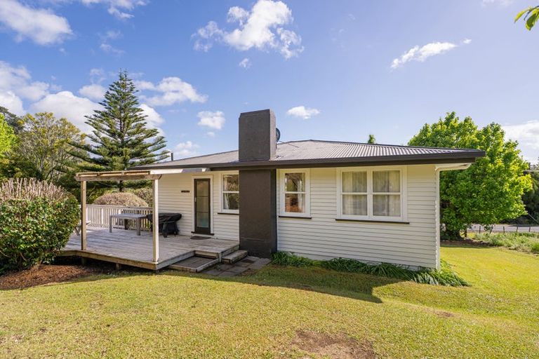 Photo of property in 847 Purangi Road, Cooks Beach, Whitianga, 3591