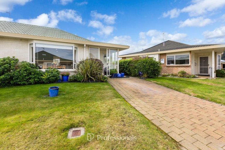 Photo of property in Kowhai Court, 16/17 John Street, Trentham, Upper Hutt, 5018