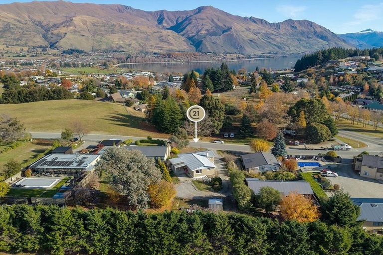Photo of property in 18 Macpherson Street, Wanaka, 9305