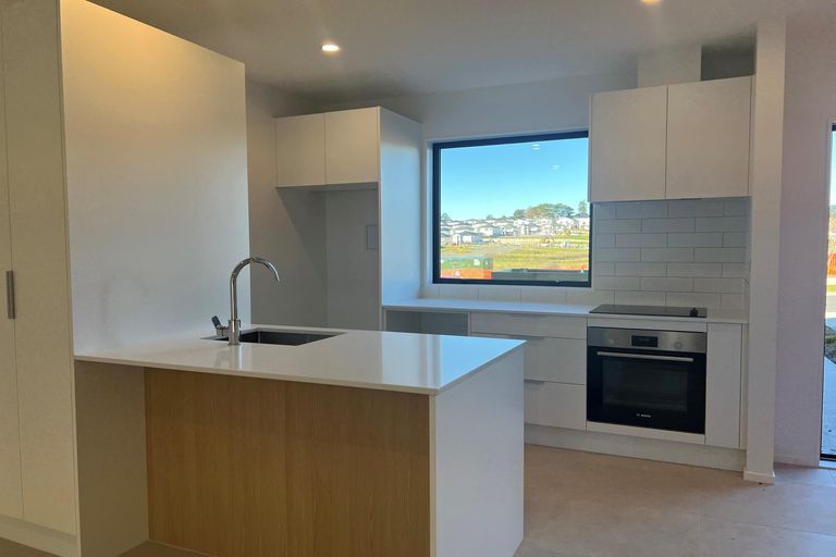 Photo of property in 14 Koura Road, Flat Bush, 2019