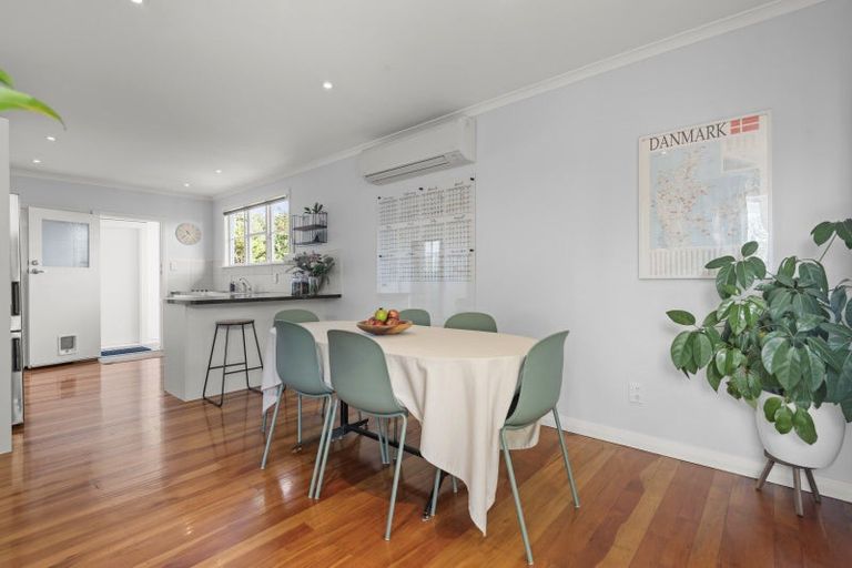 Photo of property in 1 Sinclair Avenue, Highbury, Palmerston North, 4412