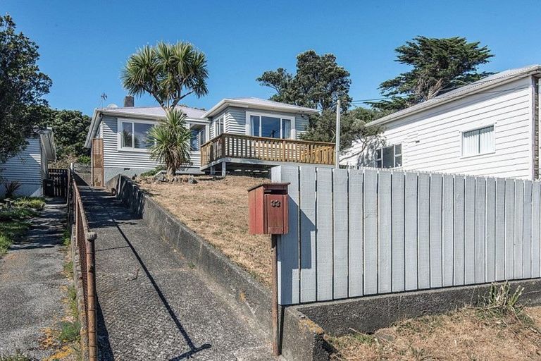 Photo of property in 33 Fraser Avenue, Johnsonville, Wellington, 6037