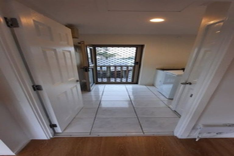 Photo of property in 2a Gallony Avenue, Massey, Auckland, 0614