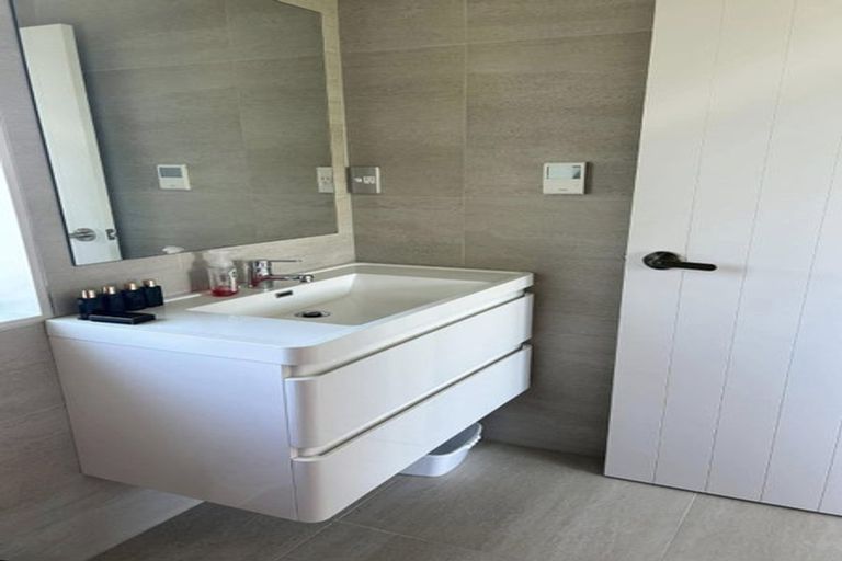 Photo of property in 37 Harvest Avenue, Orewa, 0931