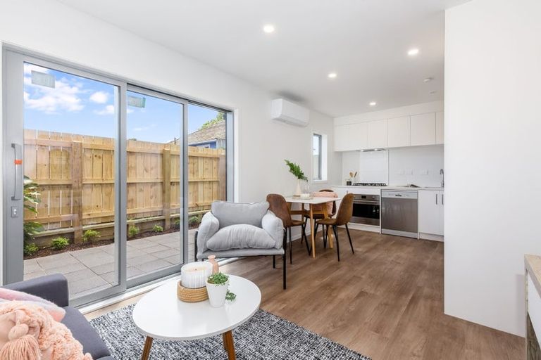 Photo of property in 12 Mana Avenue, Titahi Bay, Porirua, 5022