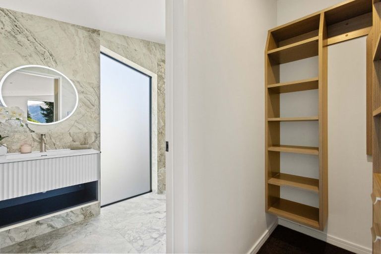 Photo of property in 1/61 Eely Point Road, Wanaka, 9305