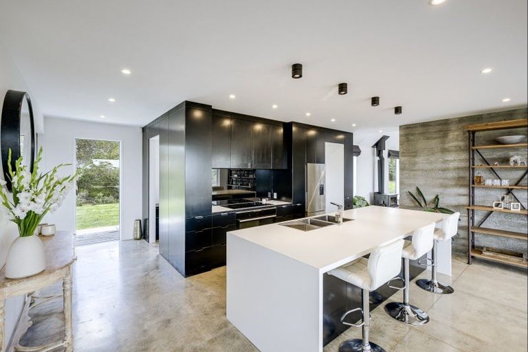 Photo of property in 1232 Taihape Road, Sherenden, Hastings, 4179