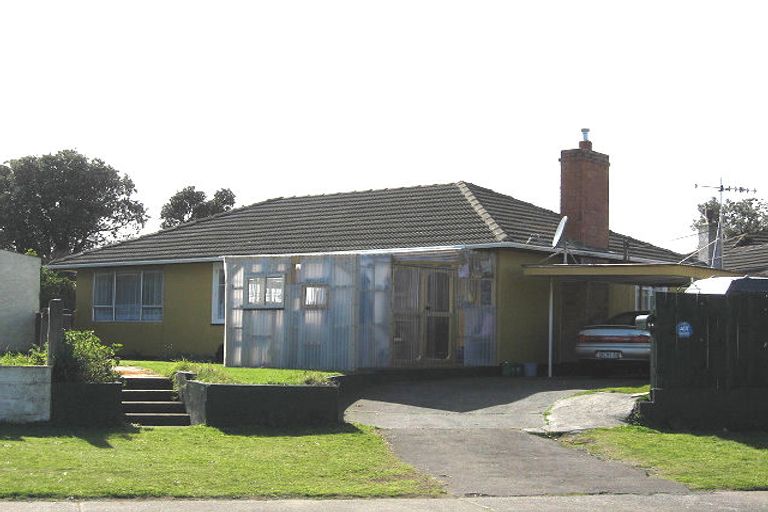 Photo of property in 64 Matai Street, Castlecliff, Whanganui, 4501