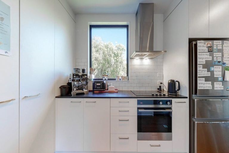 Photo of property in 31 Rua Kai Way, Brooklyn, Wellington, 6021