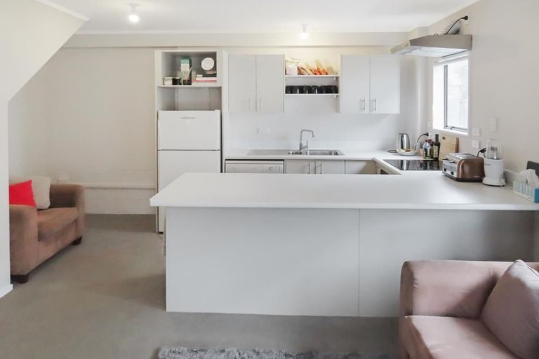 Photo of property in 103f5 Rongotai Road, Kilbirnie, Wellington, 6022