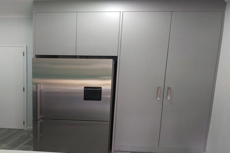 Photo of property in 10 Softwood Avenue, Takanini, 2110