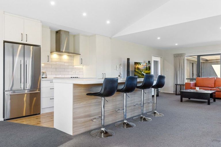 Photo of property in 7 Corriedale Road, Jacks Point, 9371