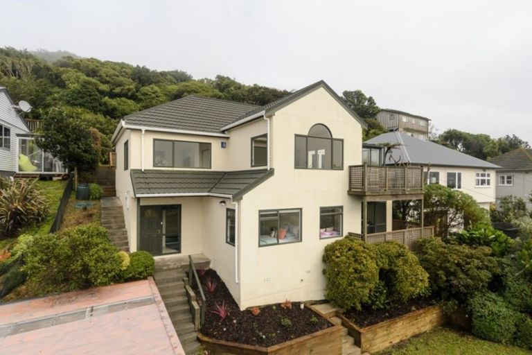Photo of property in 2 Punjab Street, Khandallah, Wellington, 6035