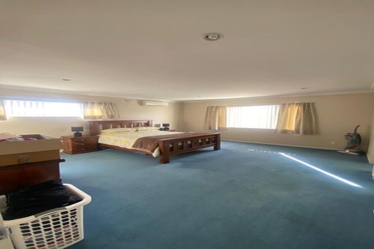 Photo of property in 3 Gendo Avenue, Henderson, Auckland, 0612