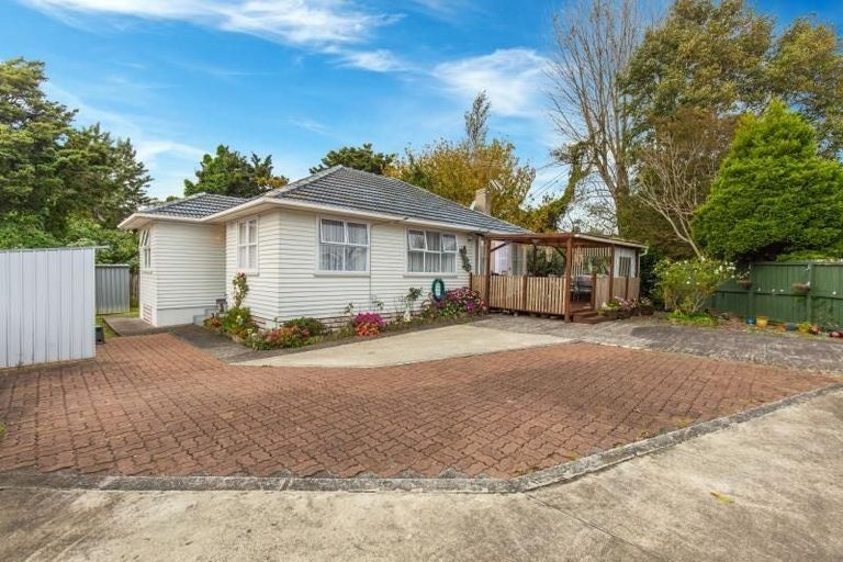 Photo of property in 4 Esperanto Road, Papatoetoe, Auckland, 2025