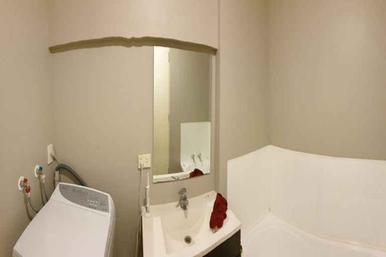 Photo of property in 5u9 Hopper Street, Mount Cook, Wellington, 6011