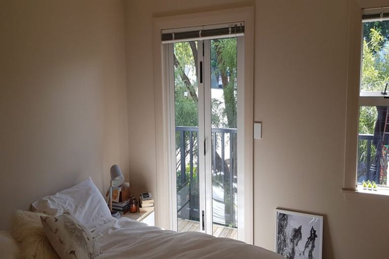 Photo of property in 10/43 Nairn Street, Mount Cook, Wellington, 6011