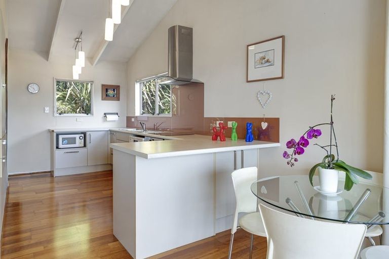 Photo of property in 1/104 Tosswill Road, Tahunanui, Nelson, 7011