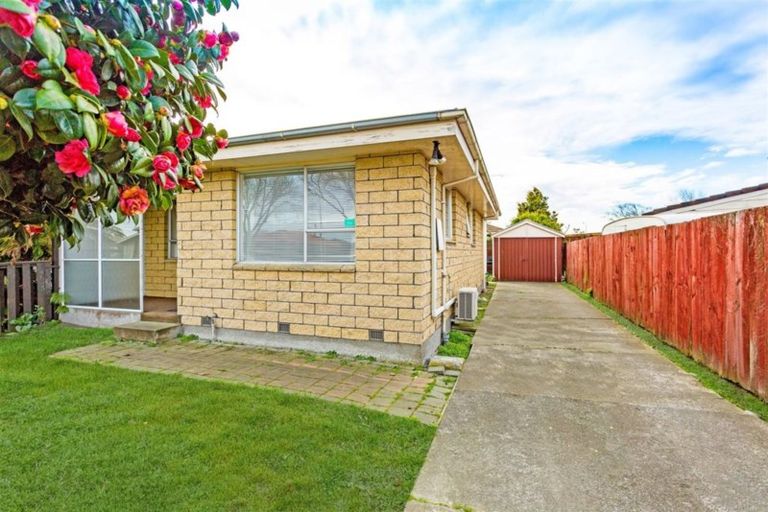 Photo of property in 7 Fenmere Place, Burwood, Christchurch, 8083