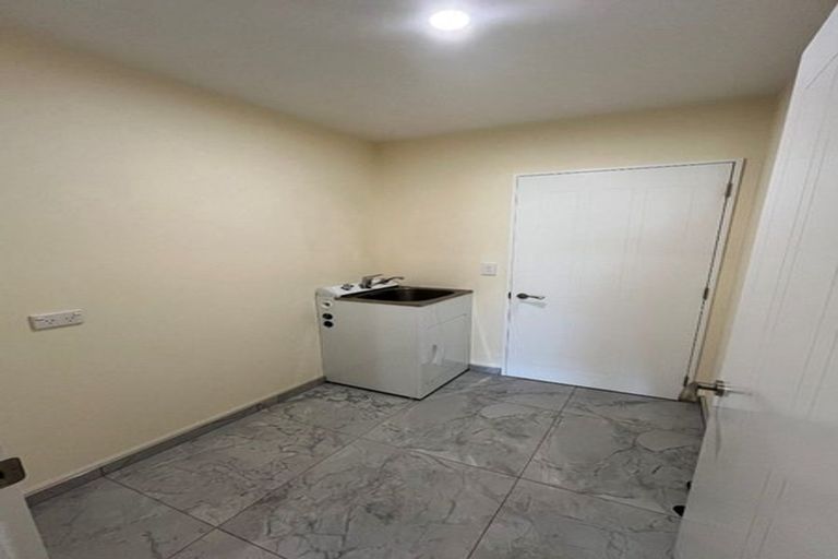 Photo of property in 6 Roles Way, Rolleston, 7615