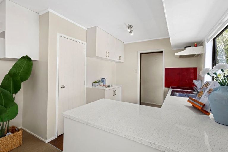 Photo of property in 2/130 Glamorgan Drive, Torbay, Auckland, 0630