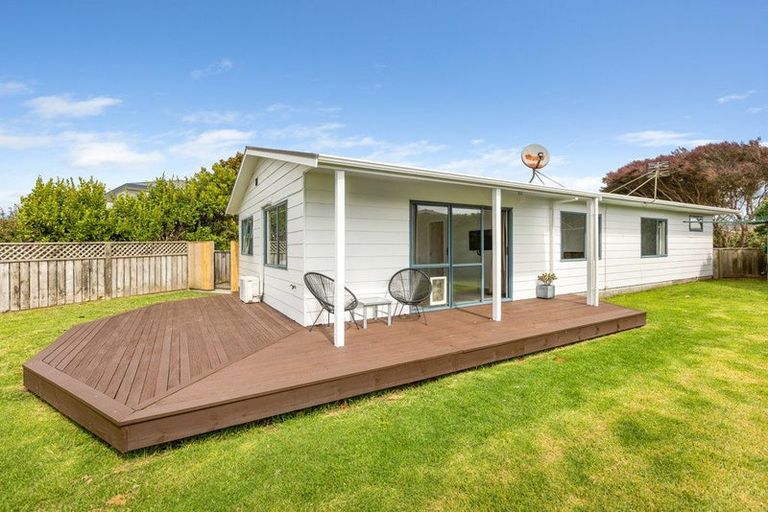 Photo of property in 10 Meade Place, Bell Block, New Plymouth, 4312