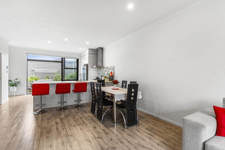 Photo of property in 20 Rere Close, Takanini, 2112