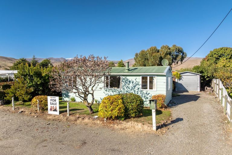 Photo of property in 21 Glendhu Crescent, Otematata, 9412