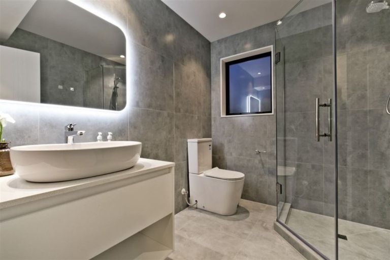 Photo of property in 21 Princes Street, Riverhead, 0820