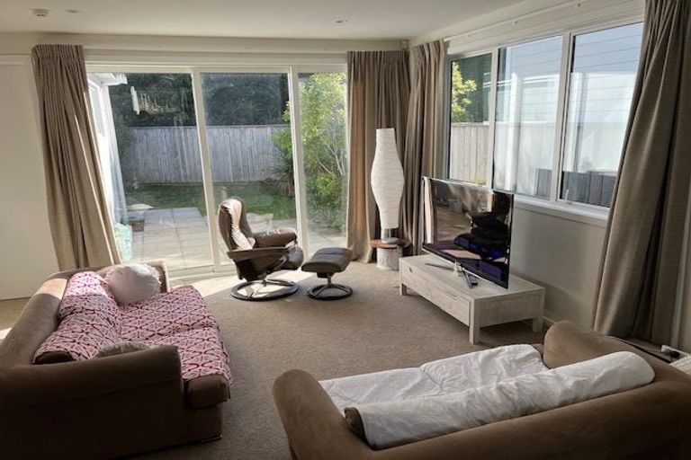 Photo of property in 6 Glide Lane, Whitby, Porirua, 5024
