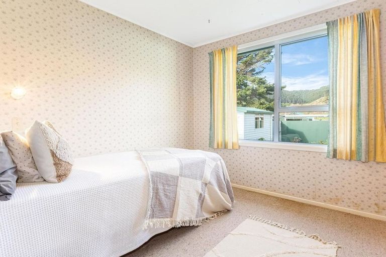 Photo of property in 116 Tilley Road, Paekakariki, 5034