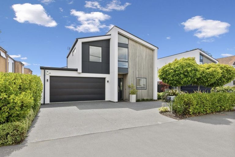 Photo of property in 1/177 Edgeware Road, Edgeware, Christchurch, 8013