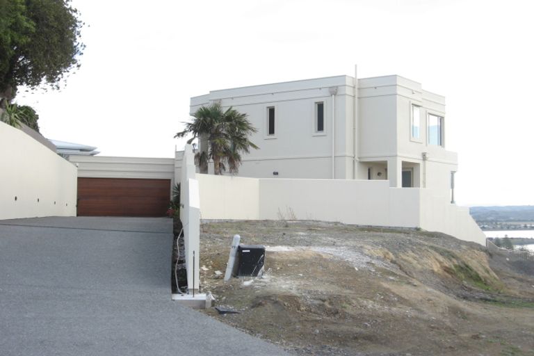 Photo of property in 21b Seapoint Road, Bluff Hill, Napier, 4110