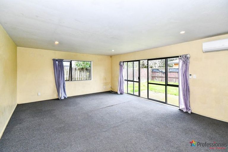 Photo of property in 15 Alderson Lane, Favona, Auckland, 2024