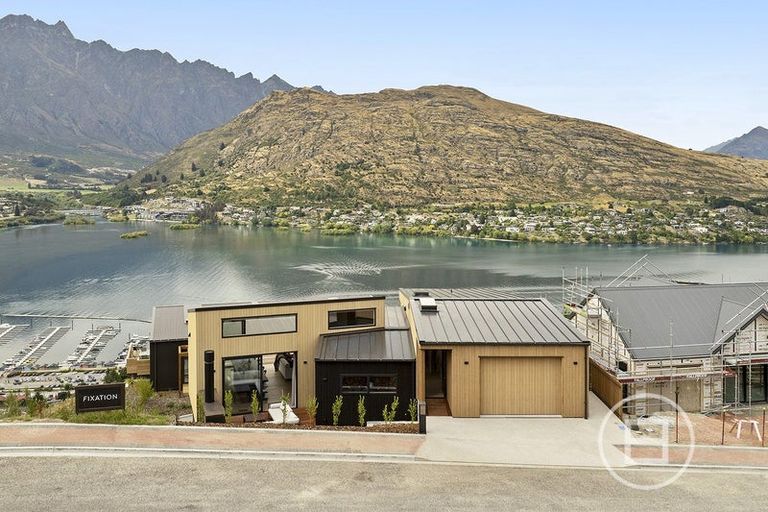 Photo of property in 86 Middleton Road, Queenstown Hill, Queenstown, 9300