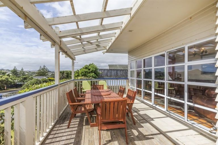 Photo of property in 43 Tireti Road, Titahi Bay, Porirua, 5022