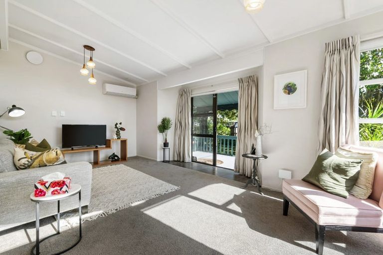 Photo of property in 17 Greenock Road, Ranui, Auckland, 0612
