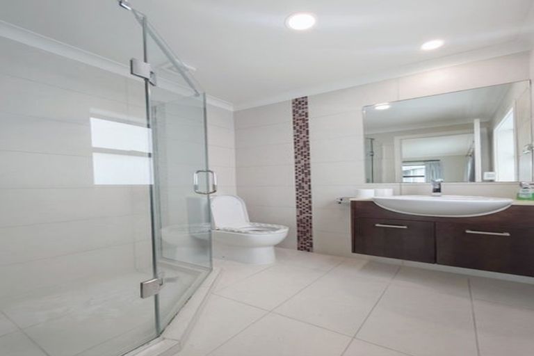 Photo of property in 4 Montrose Terrace, Mairangi Bay, Auckland, 0630